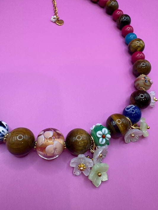 Come roll in all the riches all around you